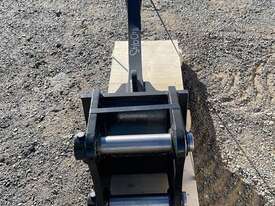 Excavator Ripper Attachment  Suit 5T-9T  - picture2' - Click to enlarge