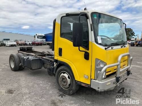 2013 Isuzu NQR Cab Chassis