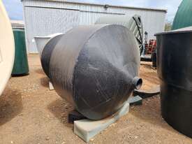 2700 Litre Silo. Black - picture1' - Click to enlarge