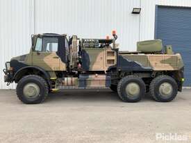 2000 Mercedes Benz Unimog U2450L Wrecker - picture2' - Click to enlarge