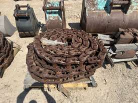 1 x Kobelco Track Chain - picture0' - Click to enlarge