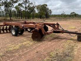 CASE 780 24 PLATE DISC HARROWS - picture0' - Click to enlarge