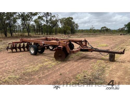 CASE 780 24 PLATE DISC HARROWS