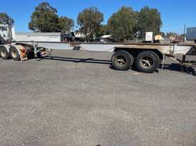 Trailer Skeletal Trailer Freighter Bogie 20 and 40ft Containers 1995 SN1568 1TJY710 - picture0' - Click to enlarge