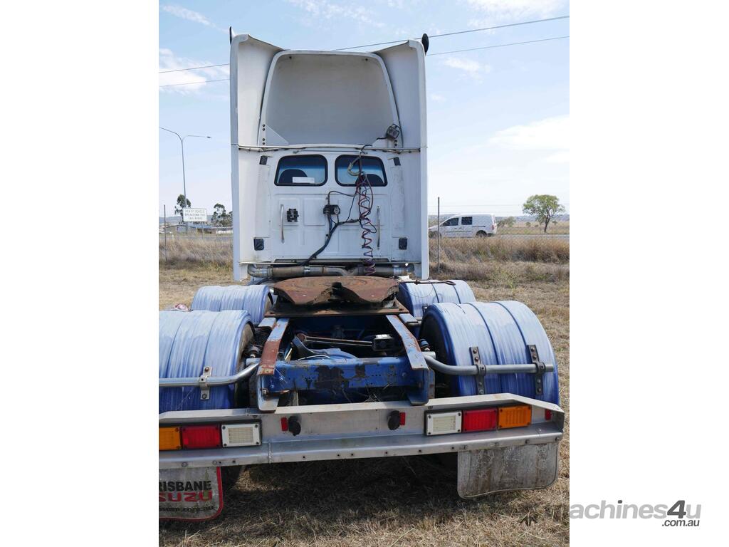 Buy Used 2006 sterling Ford Sterling Truck Service Trucks in ATHOL, QLD