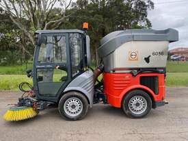 Hako Citymaster 1250 Sweeper Sweeping/Cleaning - picture1' - Click to enlarge