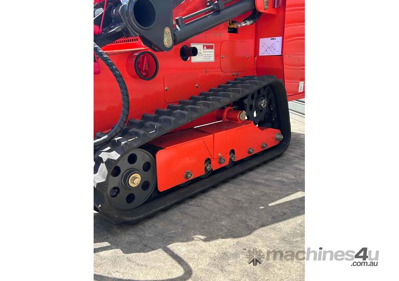 caption M33 Mini Loader (Diesel Track + Joystick) 25hp Kubota