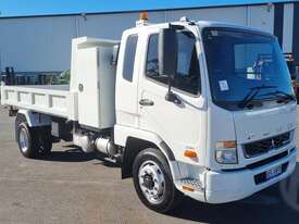 Mitsubishi Fuso - picture0' - Click to enlarge