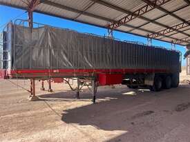 1989 Haulmark 40ft Convertible Trailer  - picture0' - Click to enlarge