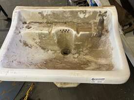 PORCELAIN SINK & PEDESTAL - picture0' - Click to enlarge