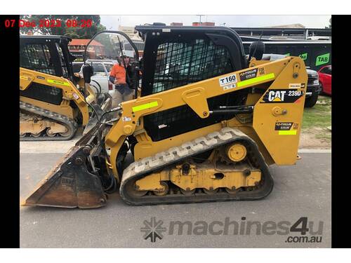 FOCUS MACHINERY - SKID STEER (Posi-Track) CAT 239D TRACK LOADER, 2018 MODEL, 60HP