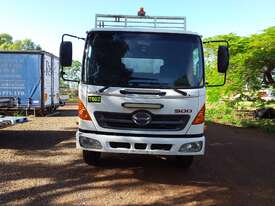 Hino Tipper Truck - picture1' - Click to enlarge