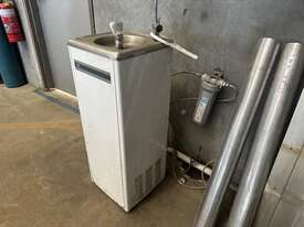 Zip Water Cooler Tower - picture0' - Click to enlarge