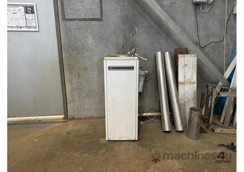 Used zip Zip Water Cooler Tower Water Pump in , Listed on Machines4u