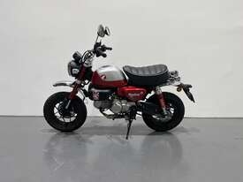 2021 Honda Monkey Z125MA Motorcycle - picture1' - Click to enlarge