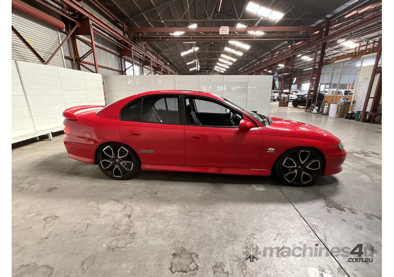 Buy Used 2000 holden 2000 Holden Commodore SS Petrol Cars in , - Listed ...