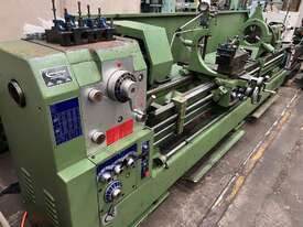 LA (Eximus) 660 x 3000 gap bed centre lathe with DRO - picture0' - Click to enlarge