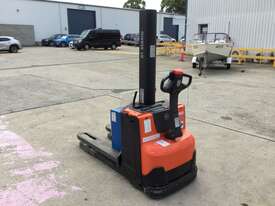 2014 BT SWE080L Pallet Mover (Electric) - picture0' - Click to enlarge