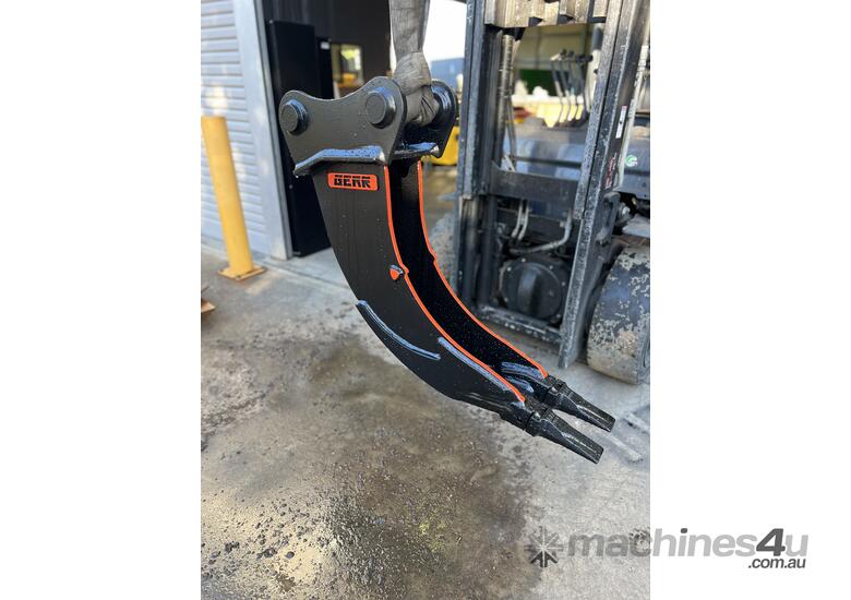 AUSTRALIAN MADE 200 x 900 x 8T NBN/Banana/services bucket