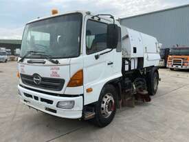 2004 Hino FG1J Dual Control Sweeper - picture1' - Click to enlarge
