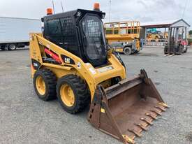 2013 Caterpillar 226B3 Skid Steer Loader - picture0' - Click to enlarge