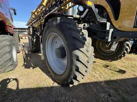 CROPLANDS Rogator 1300C Sprayer  - picture2' - Click to enlarge