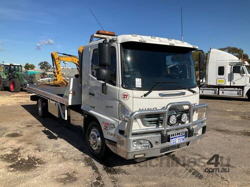 caption 2013 Hino FD7J Tilt / Slide Tray