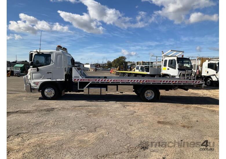caption 2013 Hino FD7J Tilt / Slide Tray