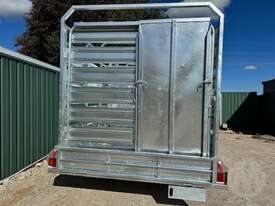 Custom Cattle Trailer 12X6 - picture2' - Click to enlarge