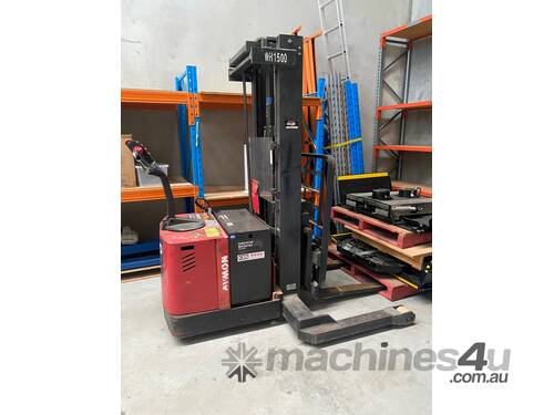 Electric Walk Behind Reach Stacker