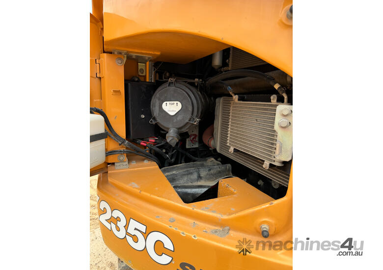 caption CASE CX235C Tracked-Excav Excavator