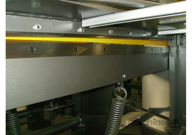 Keech Engineering Single-Phase 10 Amp Hydraulic Guillotine 1250mm x 1.6mm 240v Australian Made