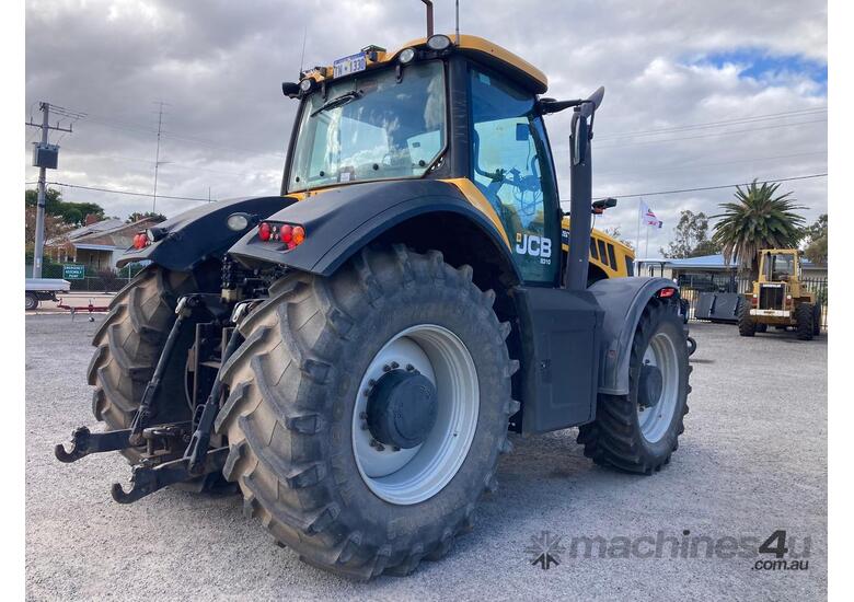 2013 JCB 8310 FASTRAC TRACTOR 