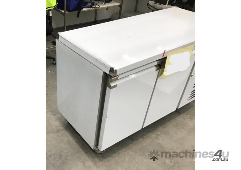 FED-X S/S Two Door Bench Fridge - XUB6C13S2V