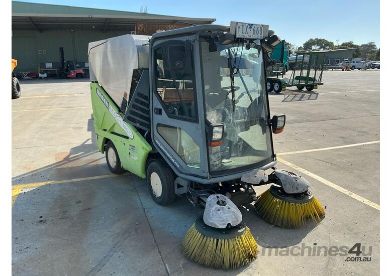caption Green Machine 636HS Street Sweeper
