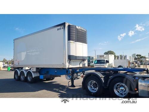 caption Genuine Truck Bodies Refrigerated