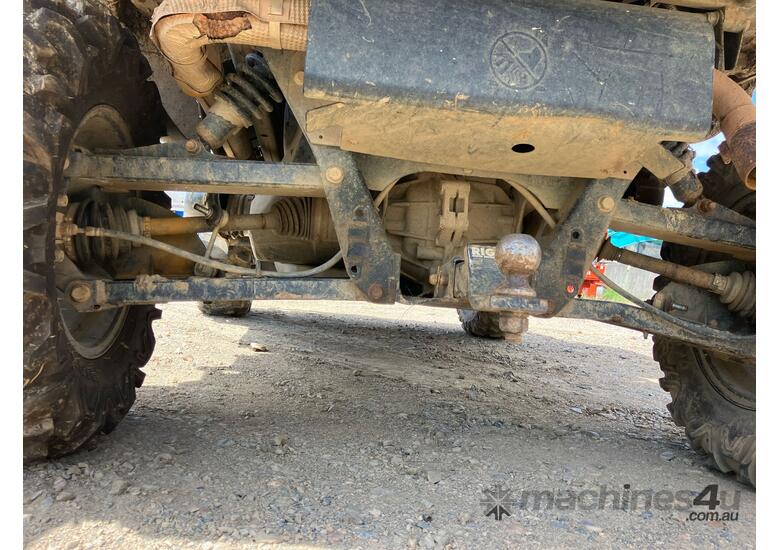 caption 2016 John Deere Gator ATV/VTT