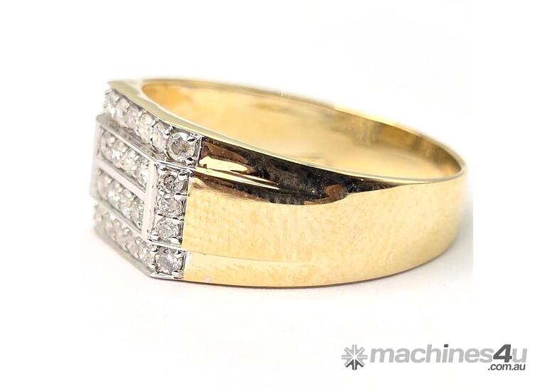 caption 9CT MEN'S YELLOW GOLD & 0.41CT DIAMOND RING