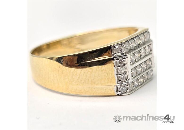 caption 9CT MEN'S YELLOW GOLD & 0.41CT DIAMOND RING
