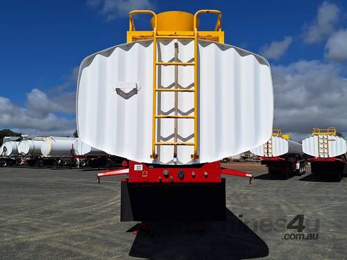 caption 2019 Tristar 32KL Tri Axle Water Tanker Trailer