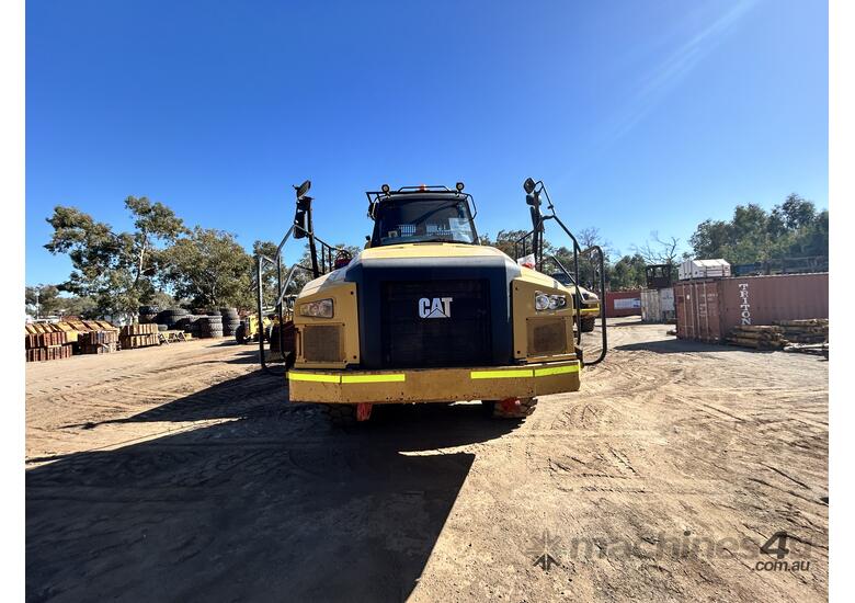 2015 Caterpillar 745C Water Truck Shermac Tank