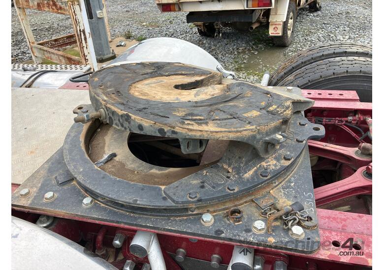 caption 2003 Kenworth 6x4 Prime Mover