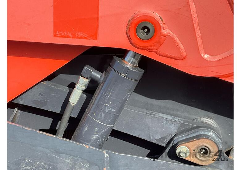 2016 Kubota SVL75 Skid Steer (Tracked)