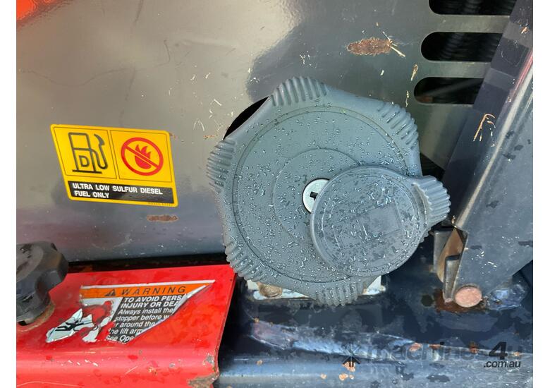 2016 Kubota SVL75 Skid Steer (Tracked)