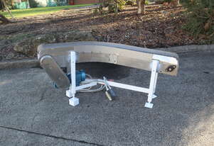 Stainless Steel Curved Corner Motorised Conveyor - 1.65m Travel