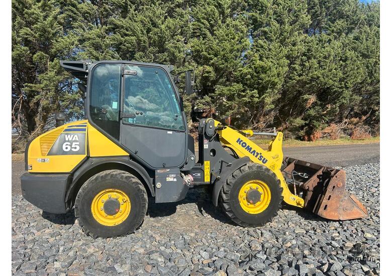2013 Komatsu WA65-6