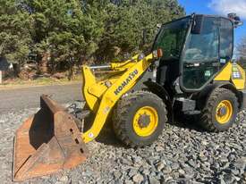 2013 Komatsu WA65-6 - picture18' - Click to enlarge