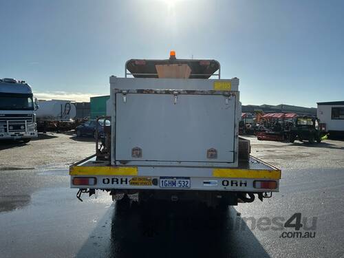 2017 Hino FG 500 1628 Crew Cab Service Body