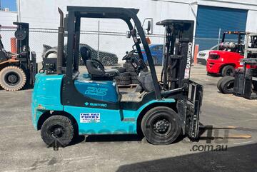 Sumitomo 2.5 Tonne clear view container mast forklift
