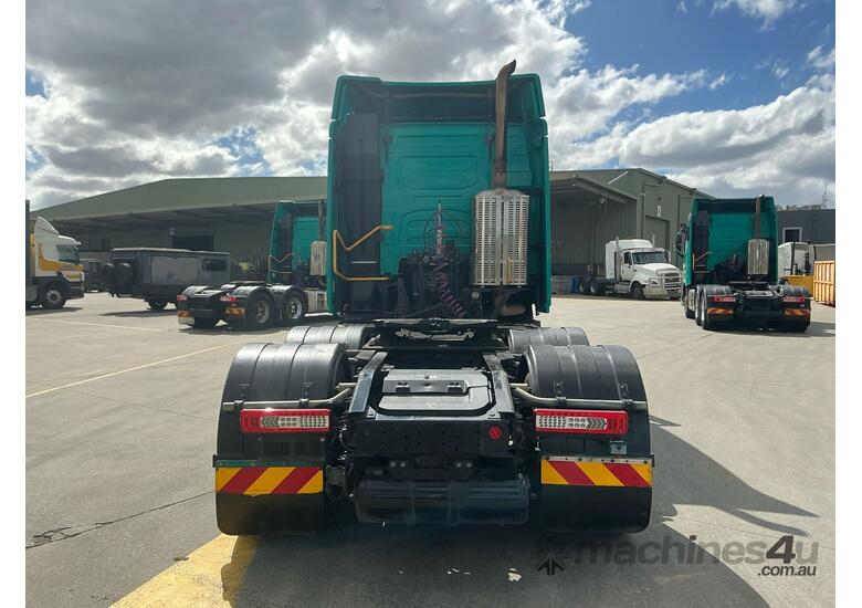 2017 Volvo FH16 Prime Mover Sleeper Cab